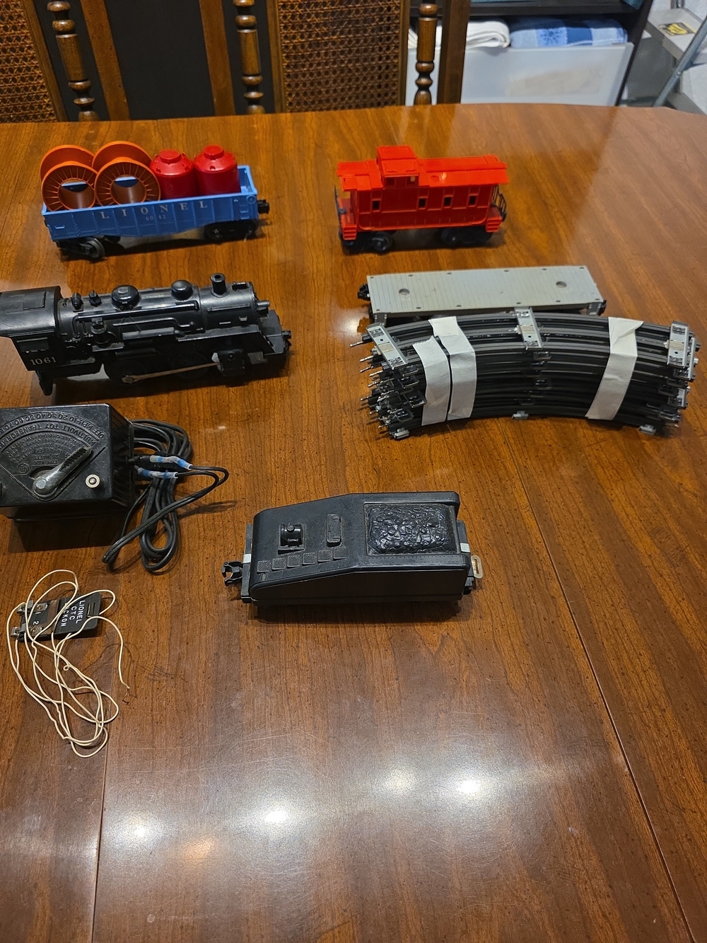 Vintage 1970s Lionel O-guage Train Set